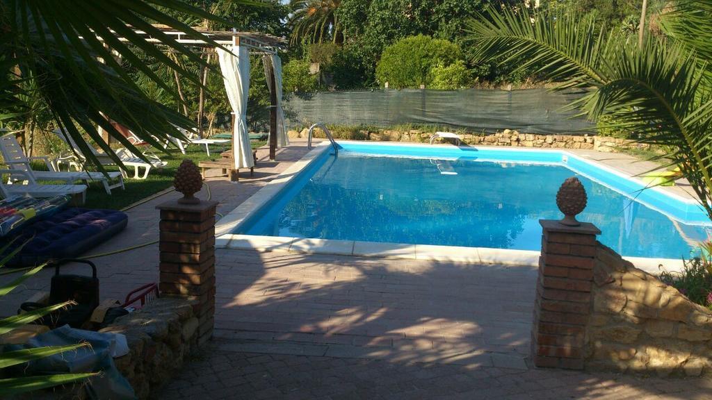 Casa Vacanze Laura Villa Калтанисета Стая снимка
