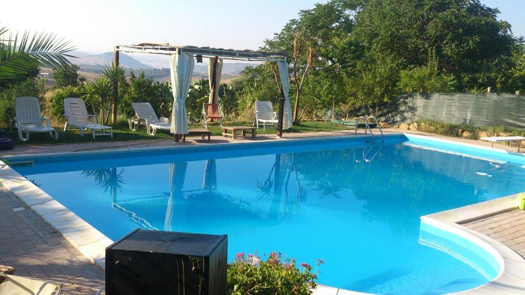 Casa Vacanze Laura Villa Калтанисета Стая снимка