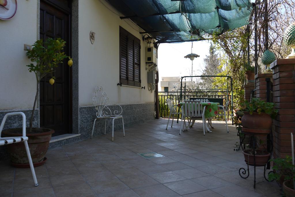 Casa Vacanze Laura Villa Калтанисета Екстериор снимка